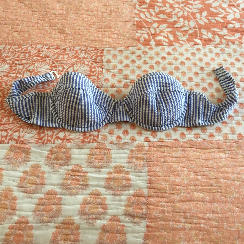 Like New Seersucker Bikini Top 32B